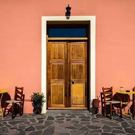 Arsinoe - Cosy Guesthouse- Hotel *