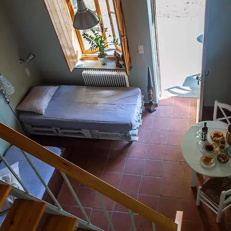 Arsinoe - Cosy Guesthouse- *